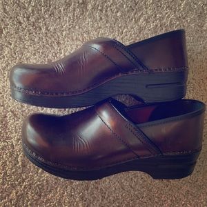 Dansko antique brown professional clogs size 41